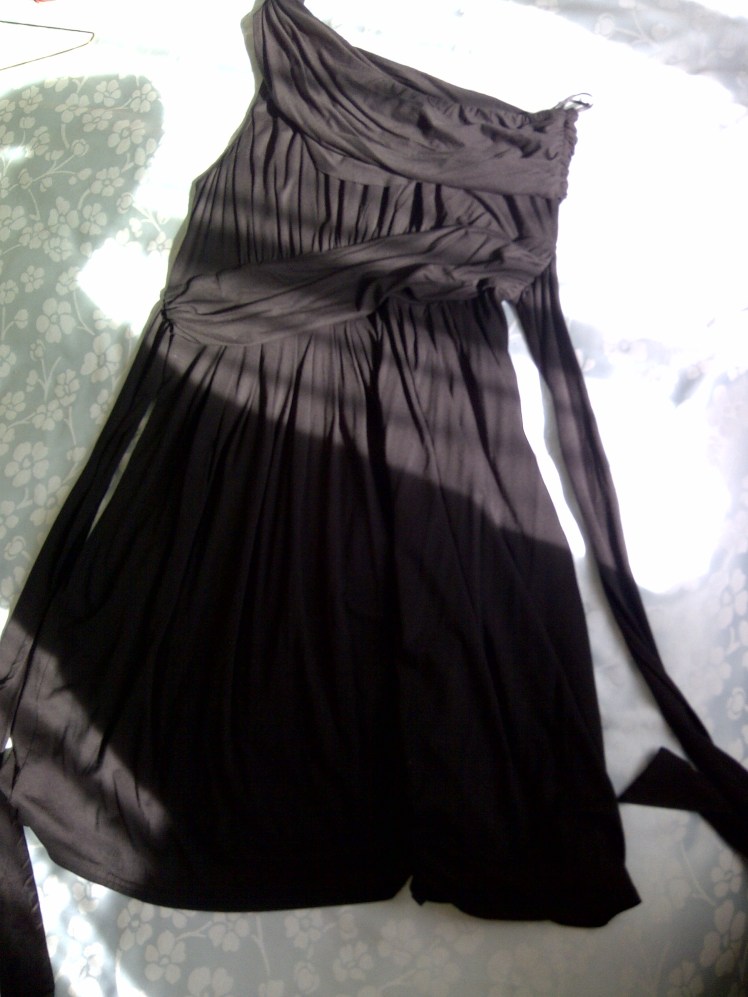 Black one sleeve dress - item 1