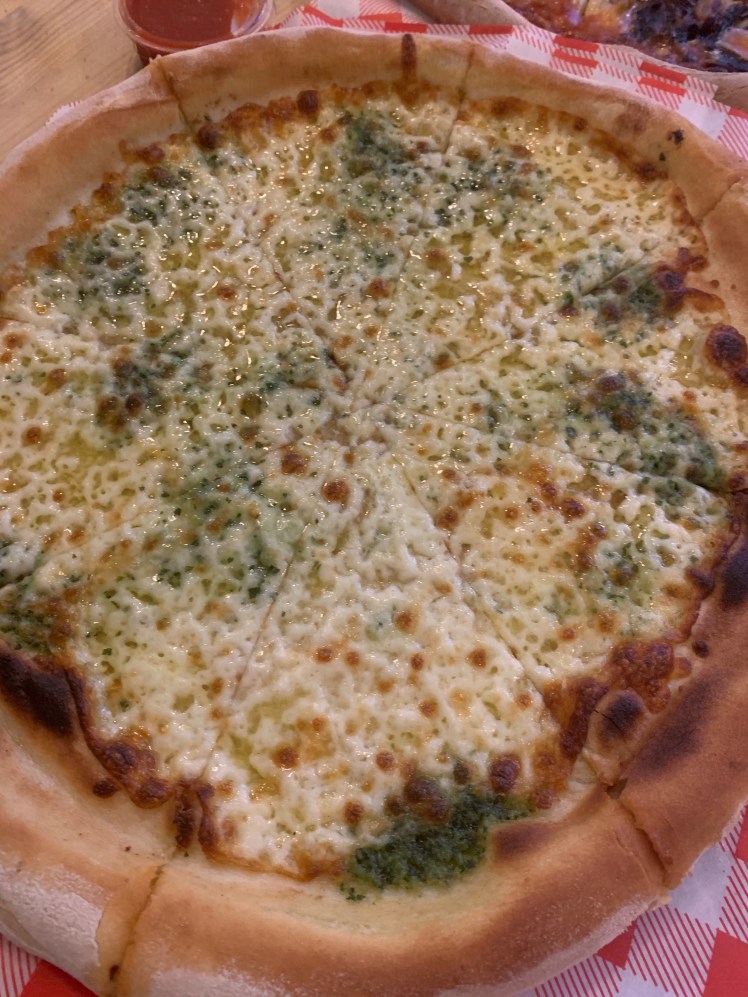 oscar and rosie's nottingham cheesy garlic bread